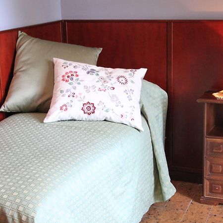 Domus Angela B&B Трані Екстер'єр фото