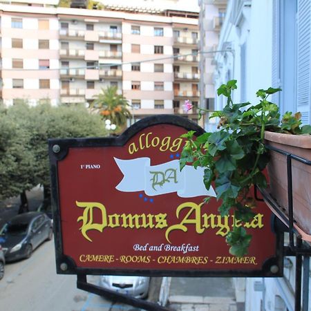 Domus Angela B&B Трані Екстер'єр фото
